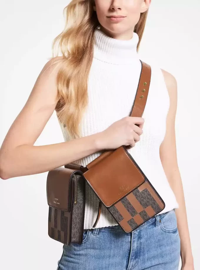 ASHYA X MICHAEL KORS Saga Signature ve Deri Çok Amaçlı Çanta