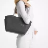 Jet Set Büyük İmzalı Logolu Omuz Çantası Jet Set Büyük İmzalı Logolu Omuz Çantası