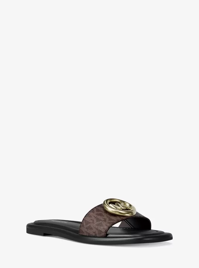 Milan Signature Logolu Terlik